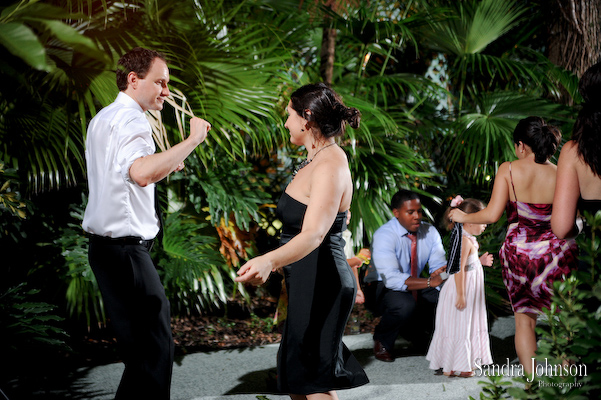 Best Courtyard Lake Lucerne - IW Phillips House Wedding Photos - Sandra Johnson (SJFoto.com)